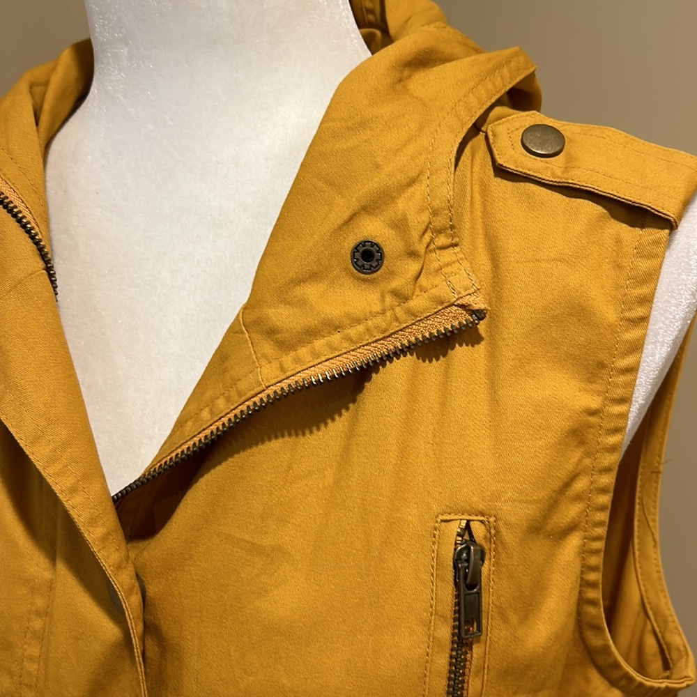 Zenana Outfitters Utility Vest. Small. New with tags - Picture 7 of 17